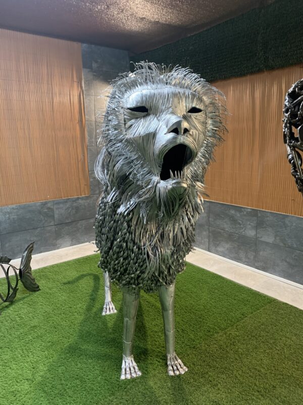 lion II - Imagen 2